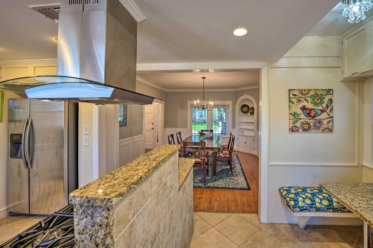 Corpus Christi Home With Pool And Hot Tub Walk To Bay Экстерьер фото
